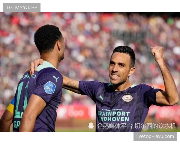 南美足球战术革新：定位球成制胜关键，引领赛场新风潮